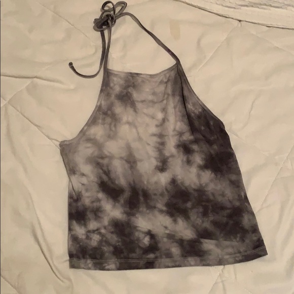 3 crop tops - Picture 3 of 3